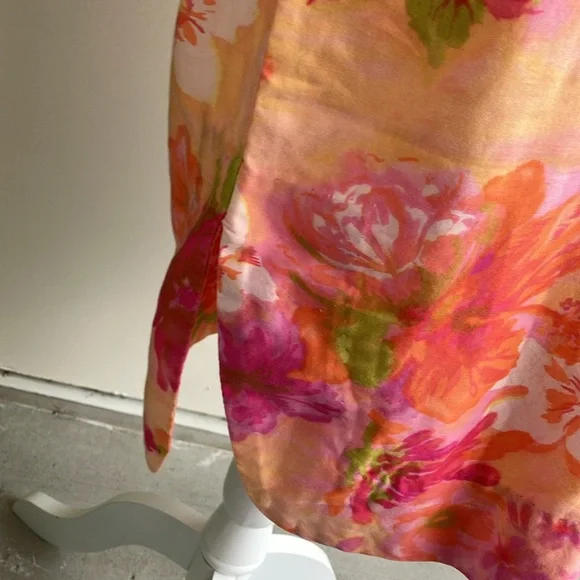 Vintage 60s 70s Peach and Magenta Floral Hawaiian Dress - Picture 4 of 6